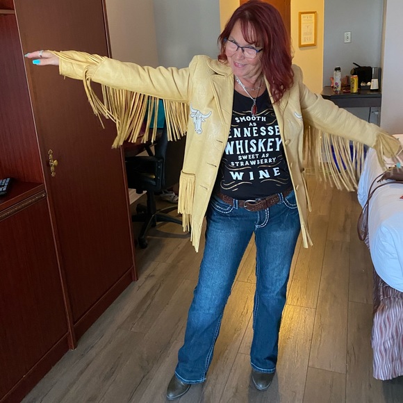 Meet your Posher, Karen - Picture 13 of 14